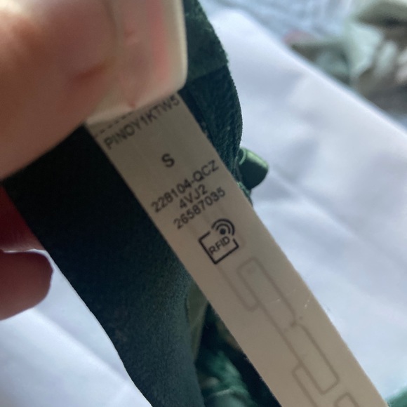 Victoria Secret PINK velvet bra - Picture 3 of 3